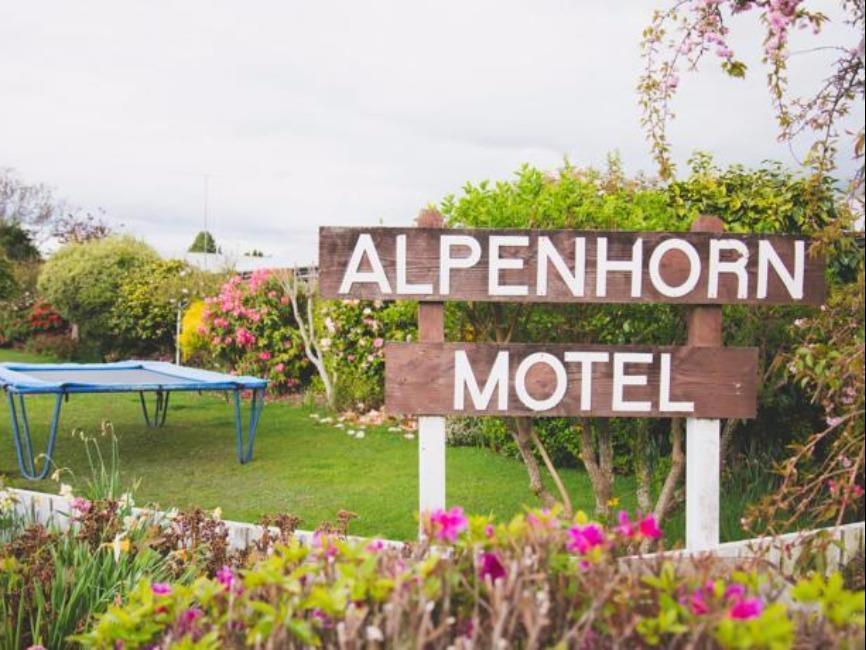 Alpenhorn Motel Te Anau Zewnętrze zdjęcie